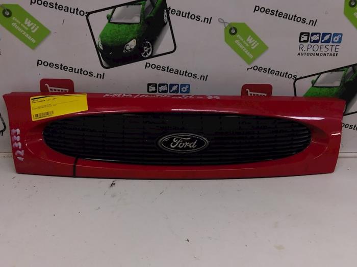 Używane Grill Ford Courier (J3/5) 1.3 Cena na żądanie oferowane przez Autodemontagebedrijf R. Poeste B.V.