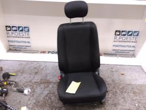 Używane Fotel lewy Suzuki Liana (ERC/ERD/RH4) Cena € 75,00 Procedura marży oferowane przez Autodemontagebedrijf R. Poeste B.V.