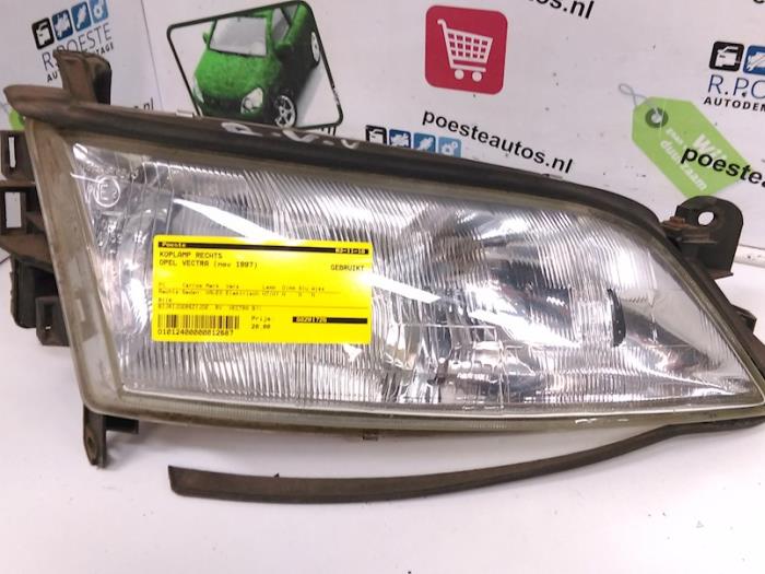 Używane Reflektor prawy Opel Vectra B (36) 1.6 16V Ecotec Cena € 10,00 Procedura marży oferowane przez Autodemontagebedrijf R. Poeste B.V.