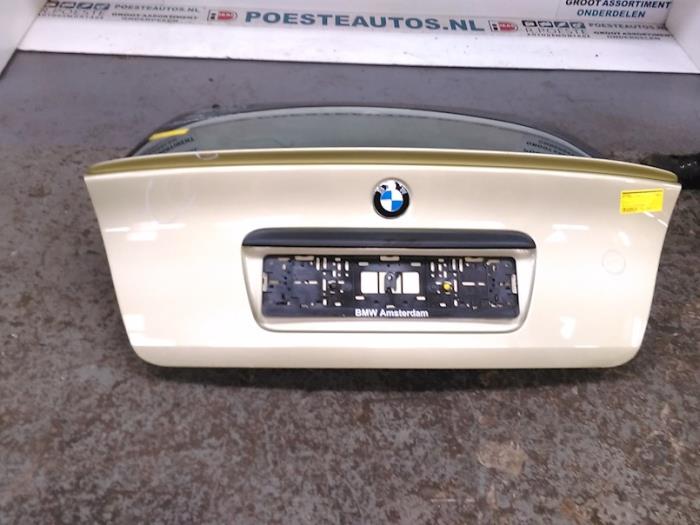 Portón trasero de un BMW 3 serie Compact (E46/5) 316ti 16V 2002