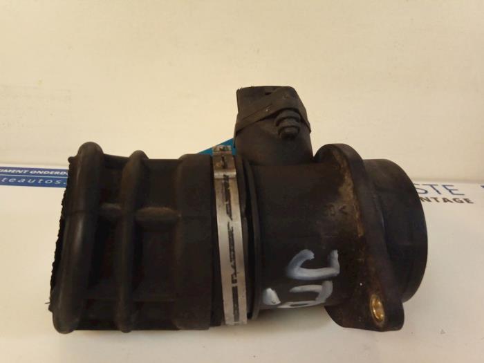Gebrauchte Luftmassenmesser Alfa Romeo 147 (937) Preis € 20,00 Margenregelung angeboten von Autodemontagebedrijf R. Poeste B.V.