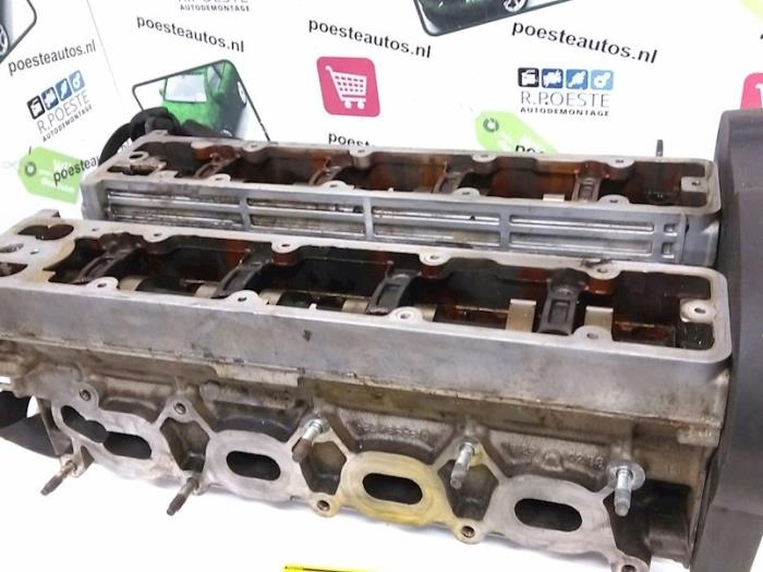 Usagé Culasse Citroen C5 I Break (DE) 1.8 16V Prix € 200,00 Règlement à la marge proposé par Autodemontagebedrijf R. Poeste B.V.