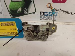 Used Tailgate lock stop Daihatsu Cuore (L251/271/276) 1.0 12V DVVT Price € 20,00 Margin scheme offered by Autodemontagebedrijf R. Poeste B.V.