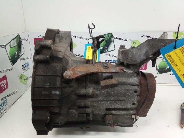 Gebrauchte Getriebe Daihatsu Cuore (L251/271/276) 1.0 12V DVVT Preis € 160,00 Margenregelung angeboten von Autodemontagebedrijf R. Poeste B.V.