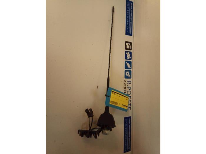 Używane Antena BMW 1 serie (E87/87N) 118d 16V Cena € 50,00 Procedura marży oferowane przez Autodemontagebedrijf R. Poeste B.V.
