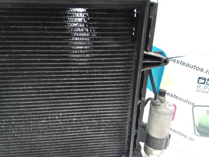 Condensador de aire acondicionado de un Volvo S80 (TR/TS) 2.9 SE 24V 1999