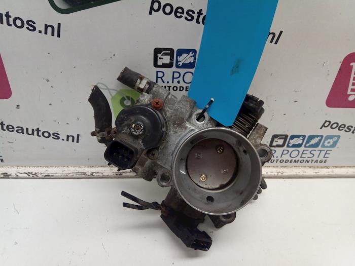 Gebrauchte Drosselklappengehäuse Mitsubishi Space Star (DG) 1.6 16V Preis € 20,00 Margenregelung angeboten von Autodemontagebedrijf R. Poeste B.V.