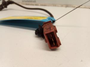 Kurbelwelle Sensor van een Peugeot 106 II 1.1 XN,XR,XT,Accent 1996