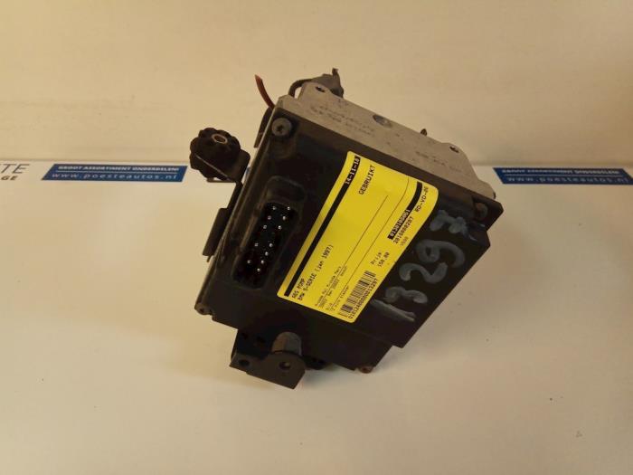 Usagé Bloc ABS BMW 5 serie (E39) 520i 24V Prix € 50,00 Règlement à la marge proposé par Autodemontagebedrijf R. Poeste B.V.