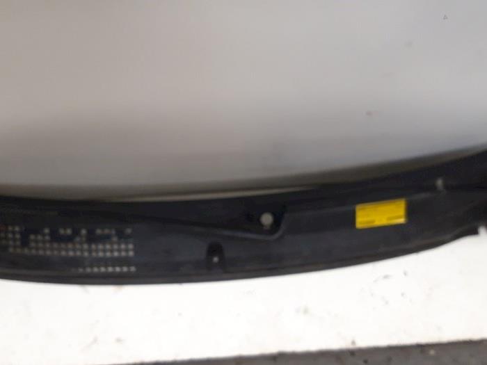 Używane Parawan Fiat Stilo (192A/B) 1.6 16V 3-Drs. Cena € 25,00 Procedura marży oferowane przez Autodemontagebedrijf R. Poeste B.V.
