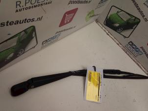 Used Rear wiper arm Skoda Felicia (6U1) 1.3 Price € 10,00 Margin scheme offered by Autodemontagebedrijf R. Poeste B.V.