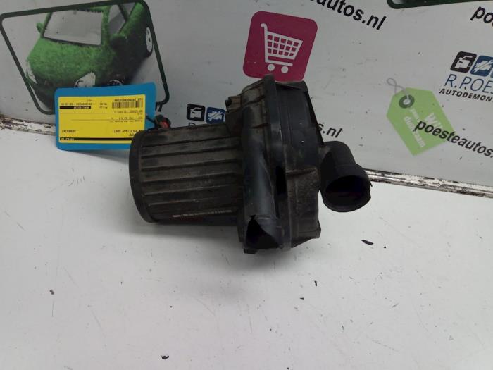 Używane Pompa EGR Volkswagen Polo IV (9N1/2/3) 1.8 GTI T 20V Cena € 75,00 Procedura marży oferowane przez Autodemontagebedrijf R. Poeste B.V.
