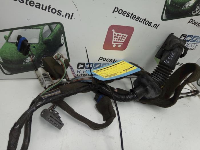 Begagnade Kablage Renault Megane II Grandtour (KM) 1.5 dCi 80 Pris € 40,00 Marginaltabell erbjuds av Autodemontagebedrijf R. Poeste B.V.