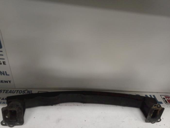 Front bumper frame from a Opel Corsa C (F08/68) 1.3 CDTi 16V 2005
