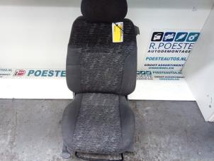 Gebrauchte Sitz links Opel Corsa C (F08/68) 1.2 16V Preis € 50,00 Margenregelung angeboten von Autodemontagebedrijf R. Poeste B.V.