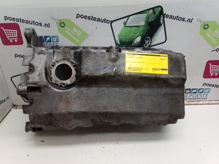 Gebrauchte Ölwanne Volkswagen Caddy III (2KA,2KH,2CA,2CH) 2.0 SDI Preis € 30,00 Margenregelung angeboten von Autodemontagebedrijf R. Poeste B.V.