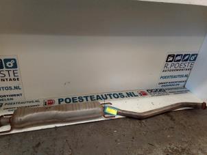 Used Exhaust middle silencer Opel Vectra B (36) 2.2 DTi 16V Price € 70,00 Margin scheme offered by Autodemontagebedrijf R. Poeste B.V.