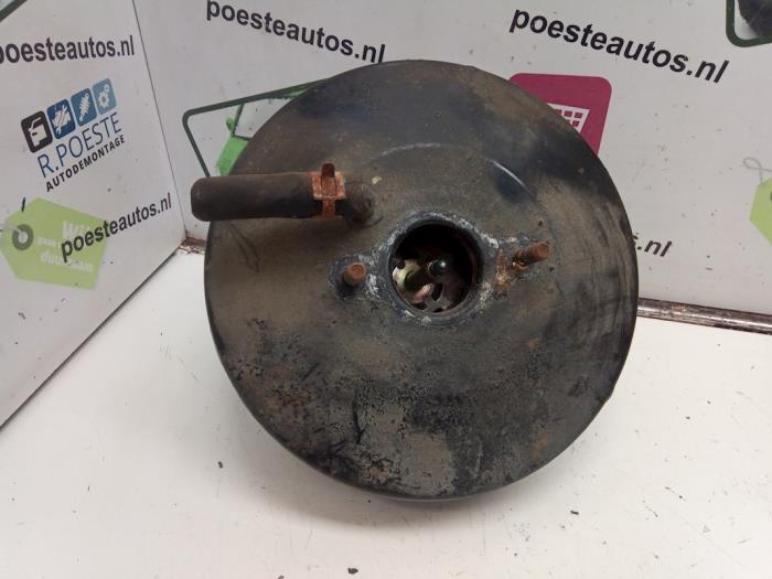 Usagé Assistant de freinage Suzuki Alto (RF410) 1.1 16V Prix € 50,00 Règlement à la marge proposé par Autodemontagebedrijf R. Poeste B.V.