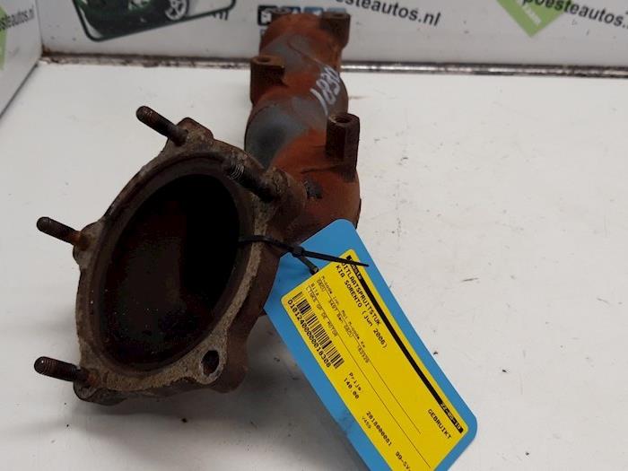 Gebrauchte Abgaskrümmer Kia Sorento I (JC) 3.5 V6 24V Preis € 140,00 Margenregelung angeboten von Autodemontagebedrijf R. Poeste B.V.