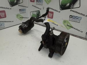 Used Power steering pump Ssang Yong Musso 2.9TD Price € 50,00 Margin scheme offered by Autodemontagebedrijf R. Poeste B.V.