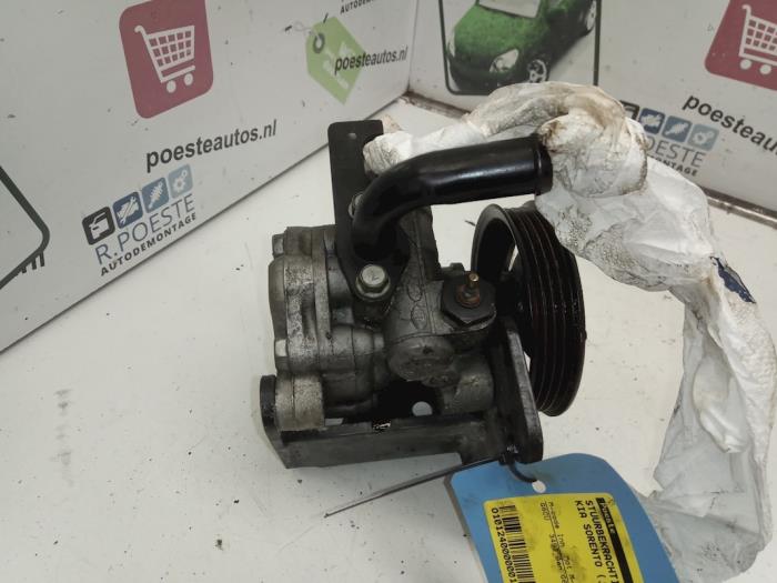 Power steering pump Kia Sorento II 3.5 V6 24V G6CU KIA
