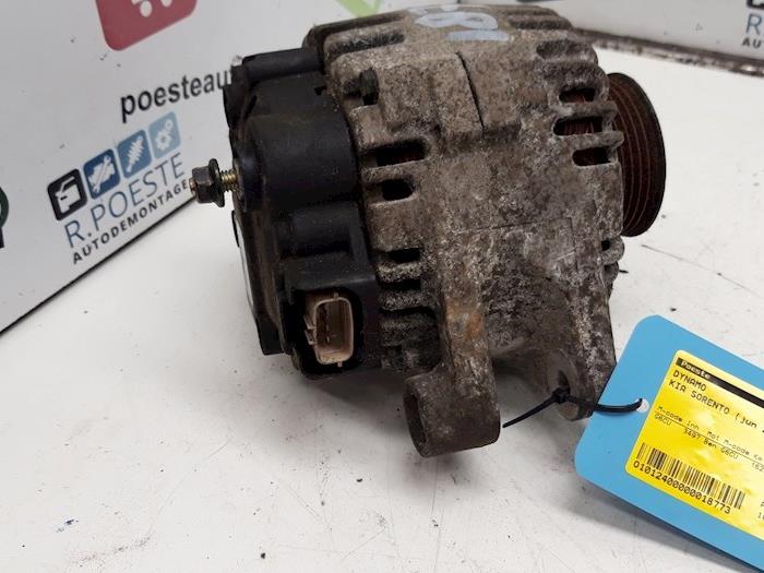 Gebrauchte Dynamo Kia Sorento I (JC) 3.5 V6 24V Preis € 30,00 Margenregelung angeboten von Autodemontagebedrijf R. Poeste B.V.
