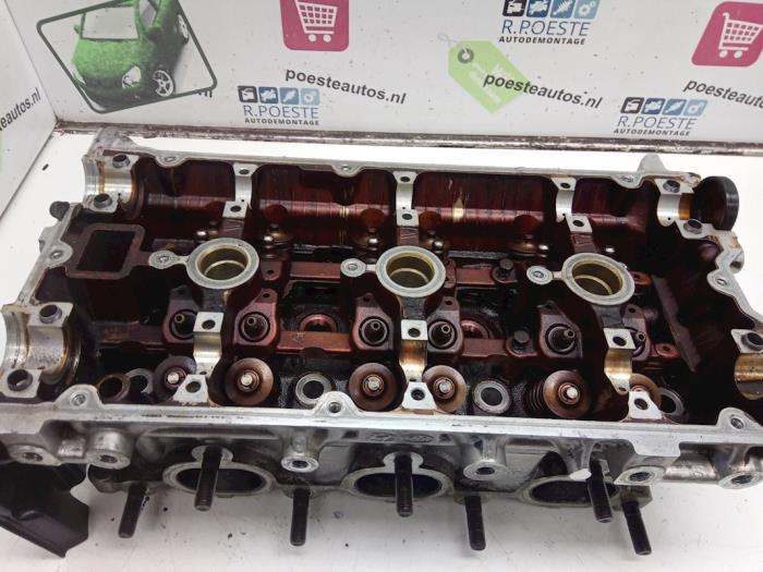 Cylinder head Kia Sorento I/II 3.5 V6 24V G6CU