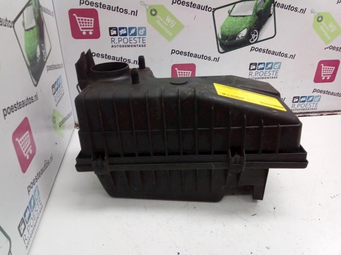Begagnade Luftfilterhus Citroen Jumpy (BS/BT/BY/BZ) 2.0 HDi 90 Pris € 40,00 Marginaltabell erbjuds av Autodemontagebedrijf R. Poeste B.V.