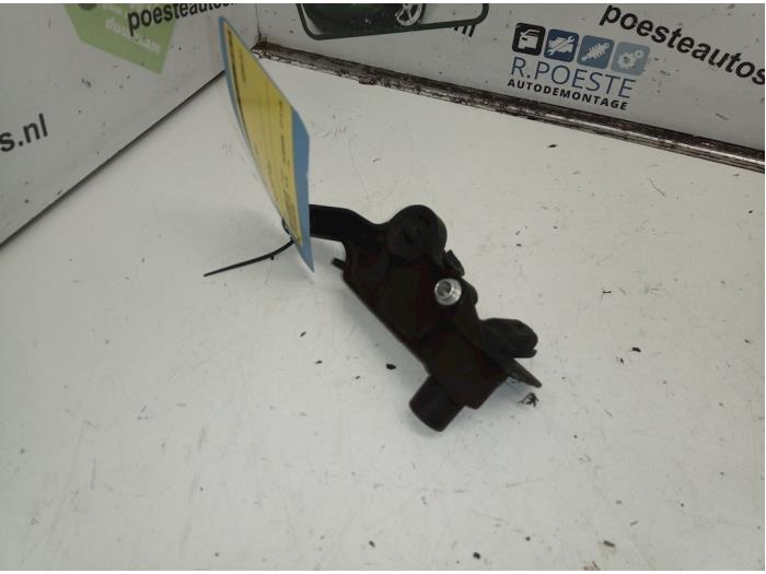 Begagnade Vevaxelsensor Citroen C2 (JM) 1.4 Pris € 20,00 Marginaltabell erbjuds av Autodemontagebedrijf R. Poeste B.V.