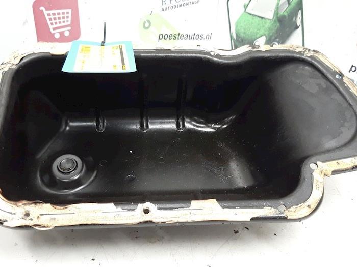 Usagé Couvercle carter Citroen C3 (FC/FL/FT) 1.4 Prix € 25,00 Règlement à la marge proposé par Autodemontagebedrijf R. Poeste B.V.