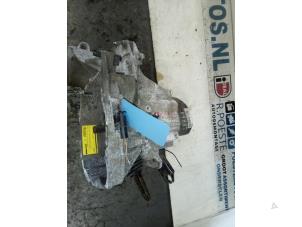 Getriebe van een Renault Clio II (BB/CB) 1.2 2002