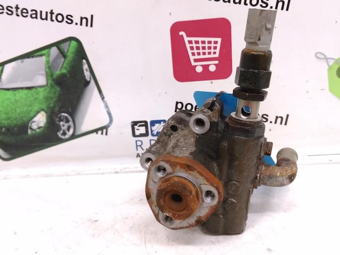 Usagé Pompe de direction Volkswagen Golf IV (1J1) 1.6 Prix € 20,00 Règlement à la marge proposé par Autodemontagebedrijf R. Poeste B.V.