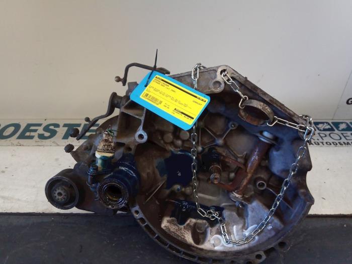 Usagé Boîte de vitesse Citroen Saxo 1.0i Van Prix € 110,00 Règlement à la marge proposé par Autodemontagebedrijf R. Poeste B.V.