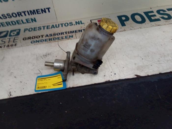Gebrauchte Hauptbremszylinder Alfa Romeo 147 (937) 1.6 HP Twin Spark 16V Preis € 20,00 Margenregelung angeboten von Autodemontagebedrijf R. Poeste B.V.