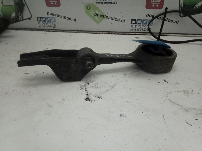 Used Engine mount Seat Cordoba (6L2) 1.9 SDI Price € 20,00 Margin scheme offered by Autodemontagebedrijf R. Poeste B.V.
