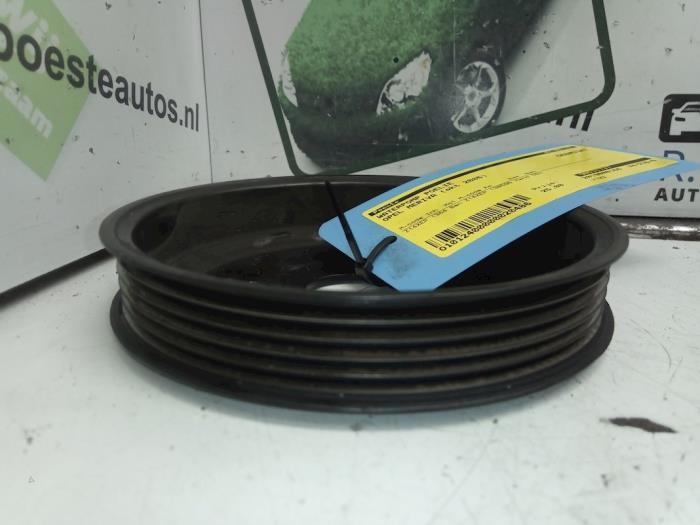 Water pump pulley from a Opel Meriva 1.4 16V Twinport 2006