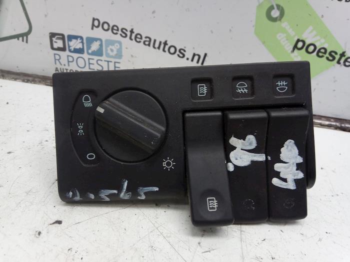 Interruptor de luz de un Volvo 440 1.6 i DL,GL,GLE 1996
