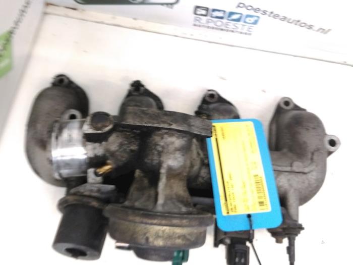 Begagnade Insugsrör Ford Focus 1 1.8 TDCi 115 Pris € 30,00 Marginaltabell erbjuds av Autodemontagebedrijf R. Poeste B.V.