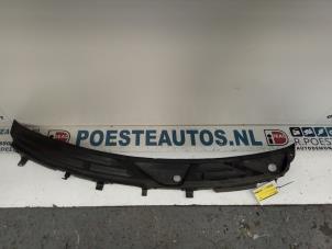 Used Cowl top grille Fiat Panda (169) 1.1 Fire Price € 20,00 Margin scheme offered by Autodemontagebedrijf R. Poeste B.V.