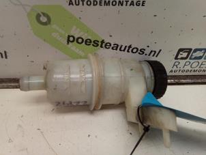 Used Power steering fluid reservoir Fiat Scudo (270) 2.0 D Multijet Price € 25,00 Margin scheme offered by Autodemontagebedrijf R. Poeste B.V.