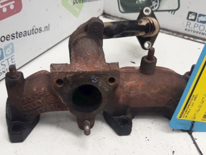 Gebrauchte Abgaskrümmer Volkswagen Polo IV (9N1/2/3) 1.4 TDI 75 Preis € 30,00 Margenregelung angeboten von Autodemontagebedrijf R. Poeste B.V.