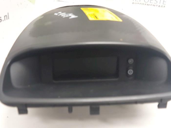Begagnade Innerdisplay Opel Corsa D 1.3 CDTi 16V ecoFLEX Pris € 20,00 Marginaltabell erbjuds av Autodemontagebedrijf R. Poeste B.V.