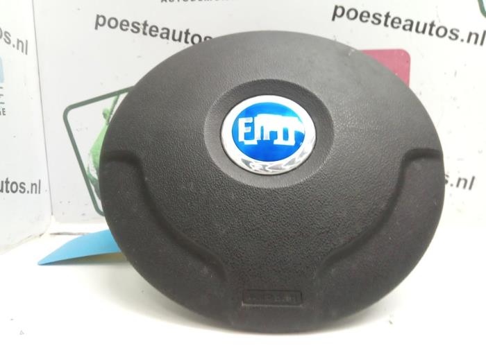 Left airbag (steering wheel) from a Fiat Idea (350AX) 1.4 16V 2006