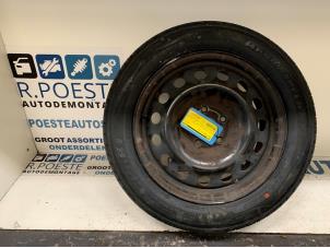 Used Wheel + tyre Renault Laguna II (BG) 1.6 16V Price € 50,00 Margin scheme offered by Autodemontagebedrijf R. Poeste B.V.