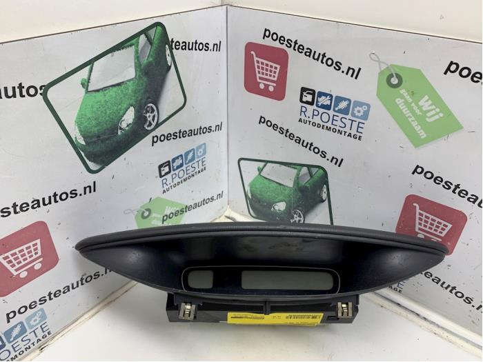 Begagnade Innerdisplay Renault Laguna II (BG) 1.6 16V Pris € 40,00 Marginaltabell erbjuds av Autodemontagebedrijf R. Poeste B.V.