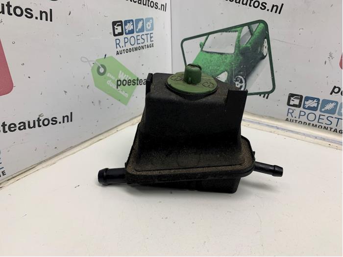 Begagnade Styrservotank Audi TT (8N3) 1.8 20V Turbo Pris € 15,00 Marginaltabell erbjuds av Autodemontagebedrijf R. Poeste B.V.