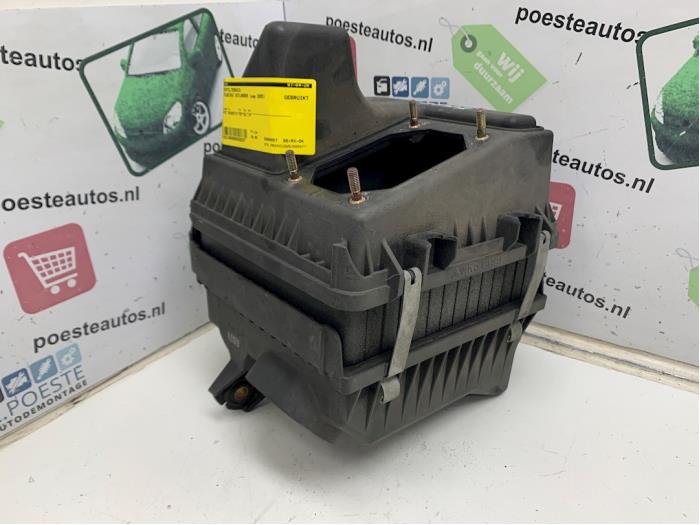 Begagnade Luftfilterhus Mitsubishi Outlander (CU) 2.0 16V 4x2 Pris € 50,00 Marginaltabell erbjuds av Autodemontagebedrijf R. Poeste B.V.