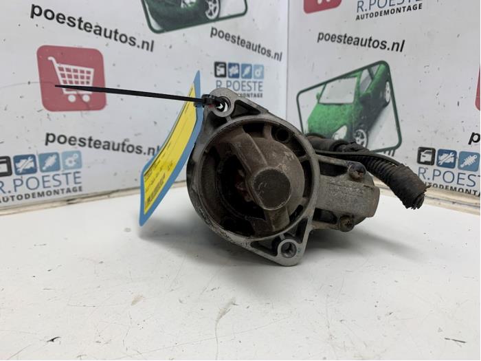 Gebrauchte Anlasser Hyundai Lantra/Elantra II 1.5i GL,GLS 12V Preis € 20,00 Margenregelung angeboten von Autodemontagebedrijf R. Poeste B.V.