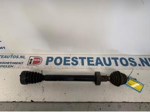 Used Front drive shaft, right Volkswagen Polo III Classic (6KV2) 1.4i 60 Price € 30,00 Margin scheme offered by Autodemontagebedrijf R. Poeste B.V.