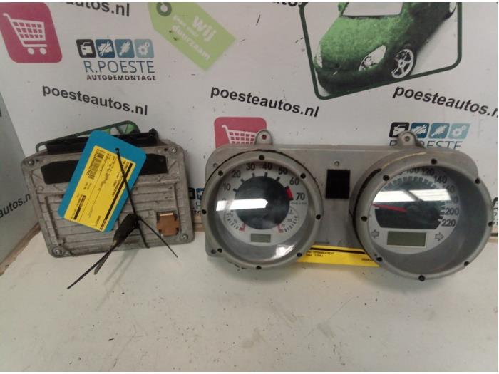 Used Engine management computer Volkswagen Lupo (6X1) Price € 95,00 Margin scheme offered by Autodemontagebedrijf R. Poeste B.V.